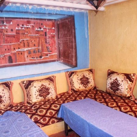 Auberge Et Hotel Les Amis Tafraout Esterno foto
